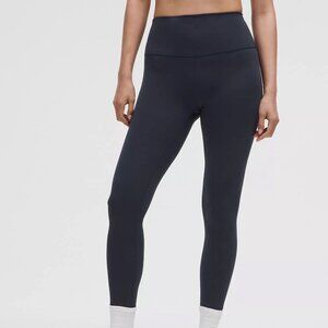 Wunder Train High-Rise Tight 25" in True Navy